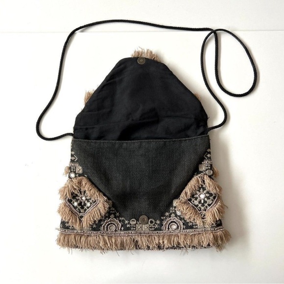 Antik Batik Embroidered Envelope Crossbody Bag - Picture 6 of 9